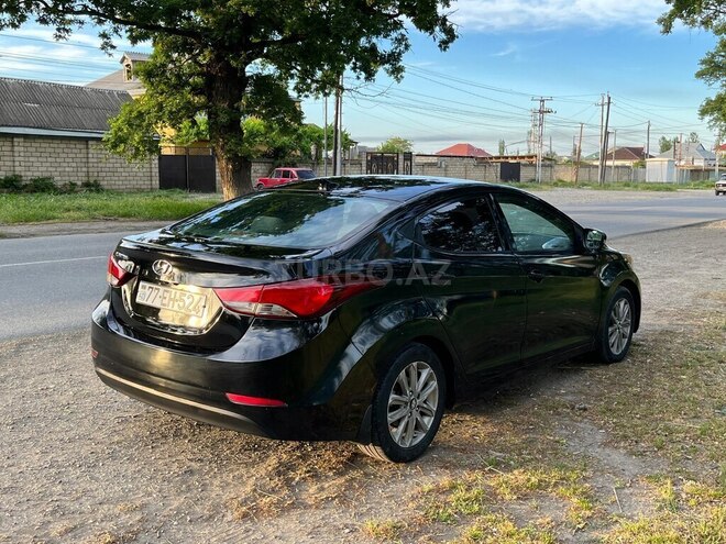 Hyundai Elantra 2014, 260,000 km - 1.8 л - Xudat