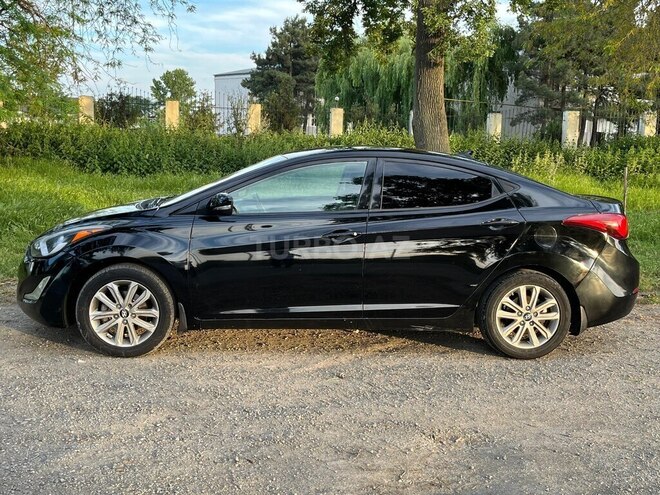 Hyundai Elantra 2014, 260,000 km - 1.8 л - Xudat