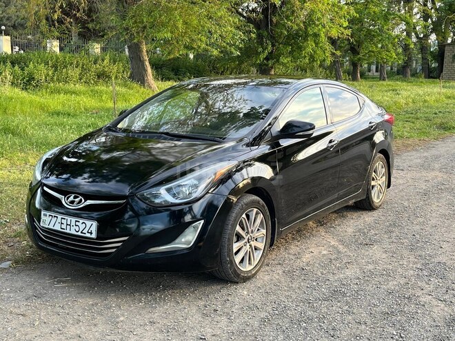 Hyundai Elantra 2014, 260,000 km - 1.8 л - Xudat