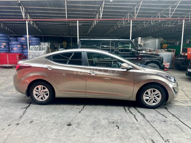 Hyundai Elantra 2016, 168,981 km - 1.8 l - Bakı