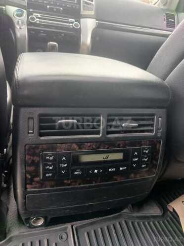 Toyota Land Cruiser-14