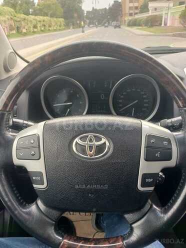 Toyota Land Cruiser-17
