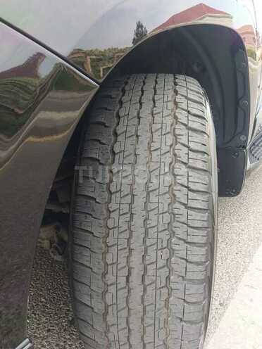 Toyota Land Cruiser-18