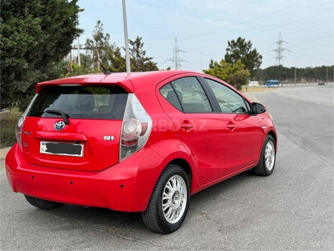 Toyota Prius C 2012, 187,945 km - 1.5 l - Bakı