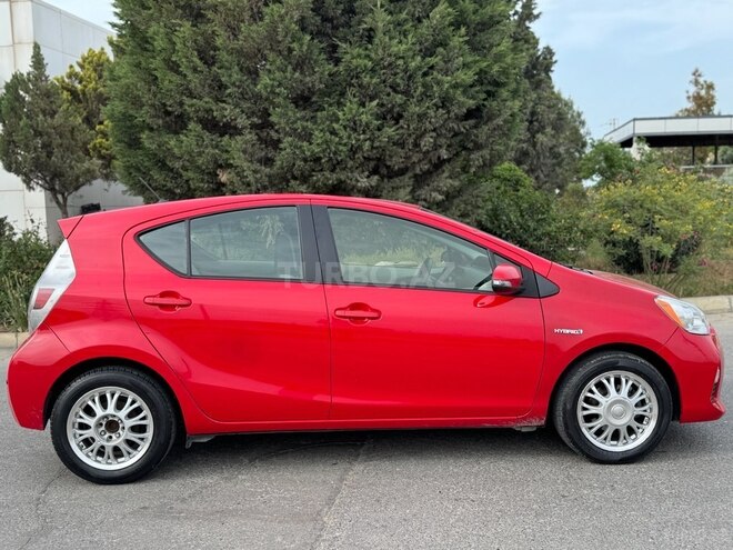 Toyota Prius C 2012, 187,945 km - 1.5 l - Bakı