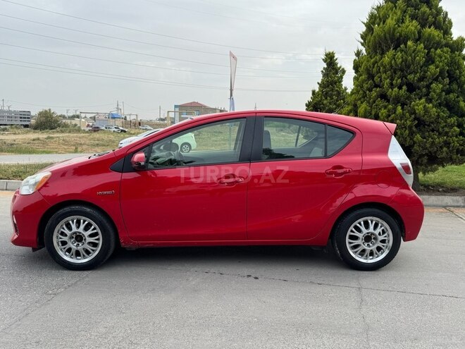 Toyota Prius C 2012, 187,945 km - 1.5 l - Bakı