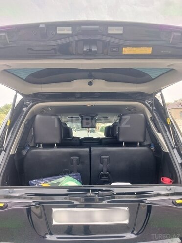 Toyota Land Cruiser-19