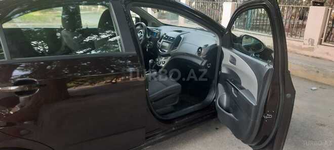 Chevrolet Aveo-12