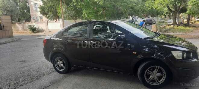Chevrolet Aveo-7