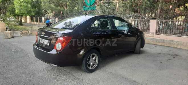 Chevrolet Aveo-8