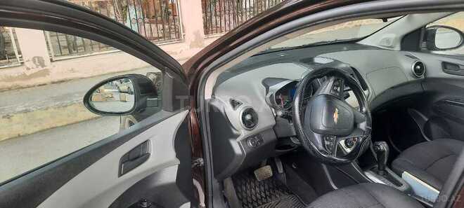 Chevrolet Aveo-5