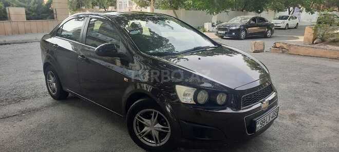 Chevrolet Aveo-10