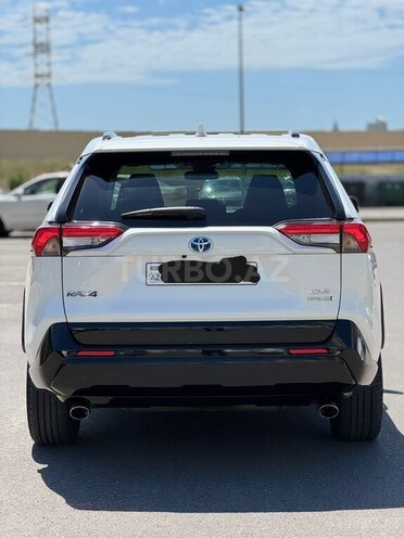 Toyota RAV4 2021, 110,359 km - 2.5 l - Bakı