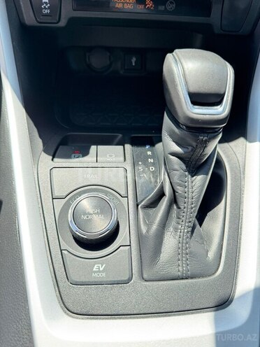 Toyota RAV4 2021, 110,359 km - 2.5 l - Bakı