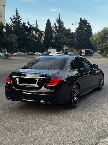Mercedes E 220 d 2017, 180,000 km - 2.2 l - Bakı