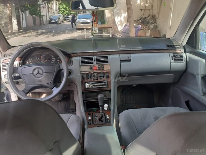 Mercedes E 220 d 1998, 350,000 km - 2.2 l - Bakı