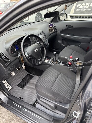 Hyundai i30 2009, 253,000 km - 1.4 l - Bakı