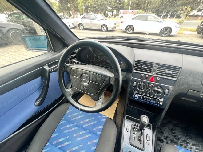 Mercedes C 200 1999, 261,000 km - 2.0 l - Sumqayıt