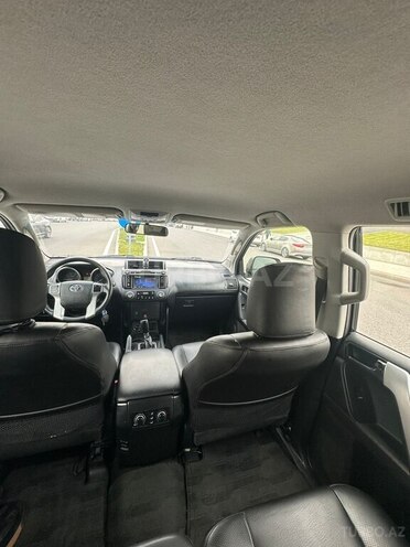 Toyota Land Cruiser Prado 2014, 135,000 km - 2.7 l - Bakı