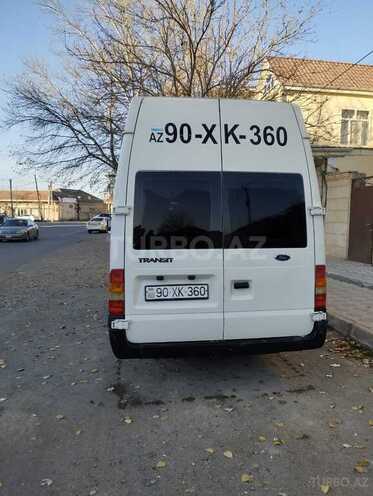 Ford Transit-6