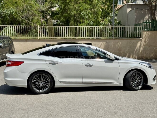 Hyundai Grandeur 2015, 208,000 km - 2.2 л - Bakı