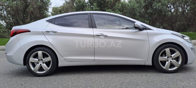 Hyundai Avante 2015, 182,000 km - 1.6 л - Bakı