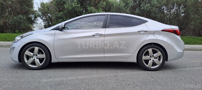 Hyundai Avante 2015, 182,000 km - 1.6 л - Bakı