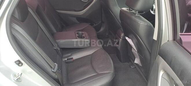 Hyundai Avante 2015, 182,000 km - 1.6 л - Bakı