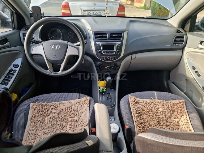 Hyundai Accent 2015, 178,000 km - 1.5 l - Ağcabədi