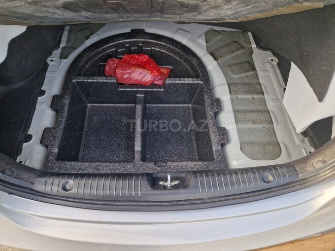 Hyundai Accent 2015, 178,000 km - 1.5 l - Ağcabədi