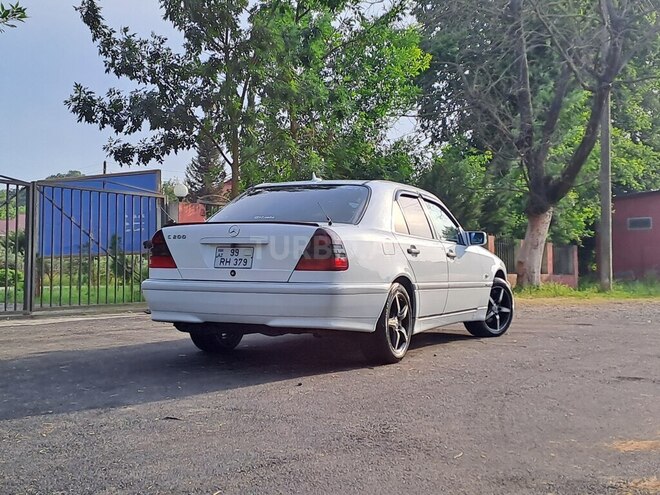 Mercedes E 200 2000, 272,736 km - 2.0 l - Masallı