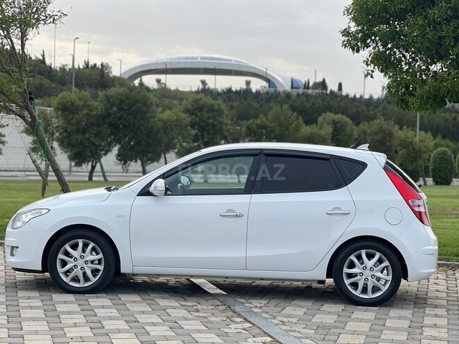 Hyundai i30 2009, 254,000 km - 1.6 l - Bakı