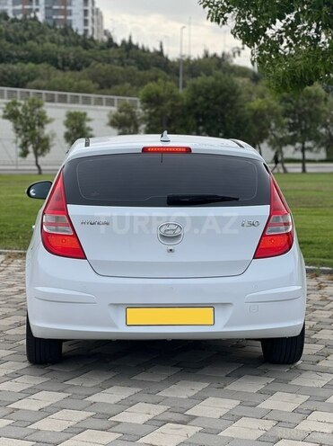 Hyundai i30 2009, 254,000 km - 1.6 l - Bakı