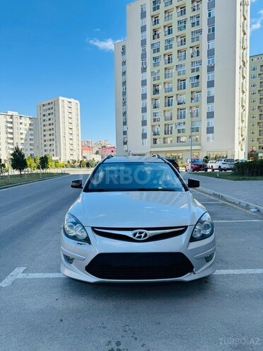 Hyundai i30 2011, 300,000 km - 1.4 l - Bakı