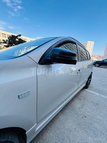 Hyundai i30 2011, 300,000 km - 1.4 l - Bakı