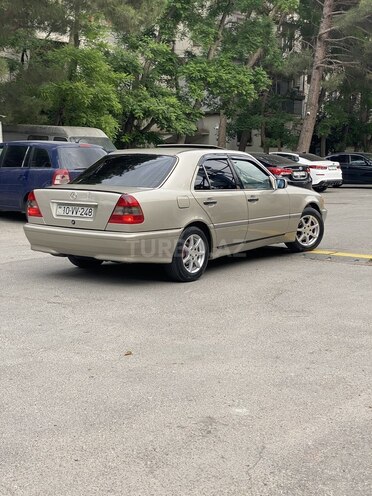 Mercedes C 180 1995, 218,810 km - 1.8 l - Bakı