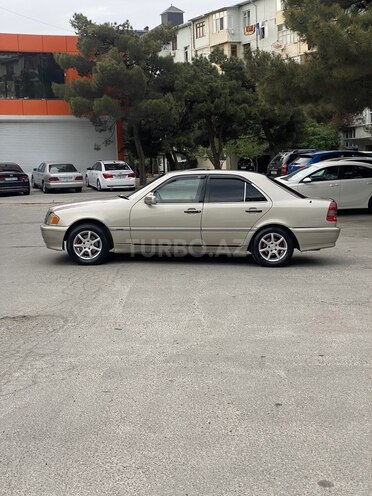 Mercedes C 180 1995, 218,810 km - 1.8 l - Bakı