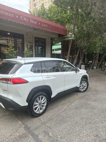 Toyota Corolla Cross 2024, 24,000 km - 2.0 л - Bakı