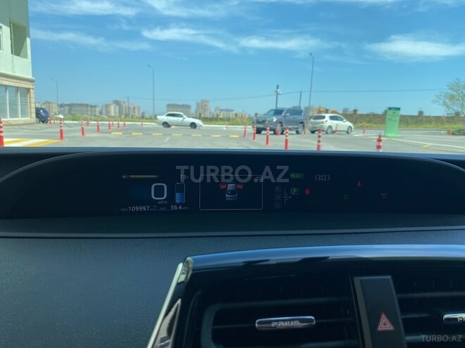 Toyota Prius 2016, 178,000 km - 1.8 l - Bakı