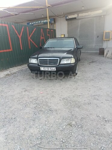 Mercedes E 200 d 1993, 558,880 km - 2.0 л - Salyan