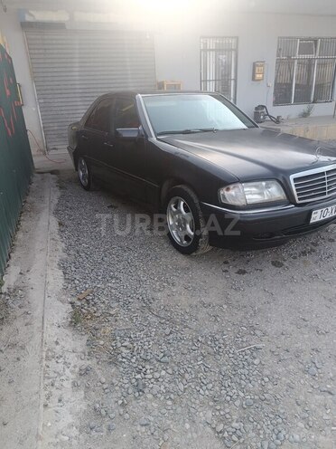 Mercedes E 200 d 1993, 558,880 km - 2.0 л - Salyan