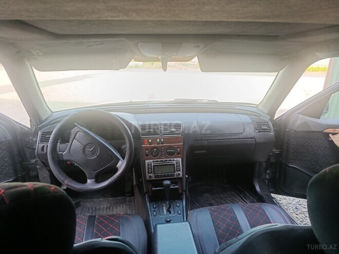 Mercedes E 200 d 1993, 558,880 km - 2.0 л - Salyan