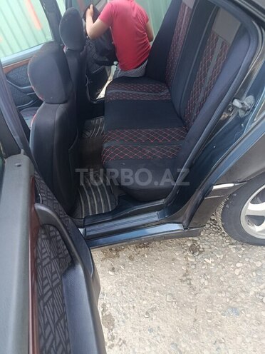 Mercedes E 200 d 1993, 558,880 km - 2.0 л - Salyan