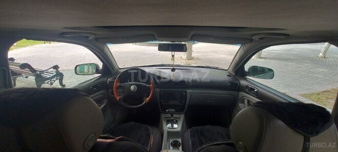 Volkswagen Passat 2003, 284,673 km - 1.8 l - Bakı