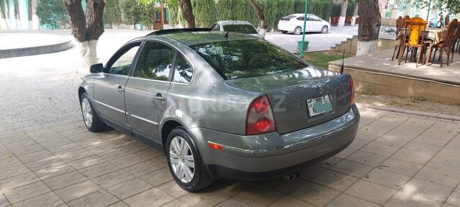 Volkswagen Passat 2003, 284,673 km - 1.8 l - Bakı