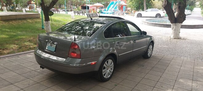 Volkswagen Passat 2003, 284,673 km - 1.8 l - Bakı