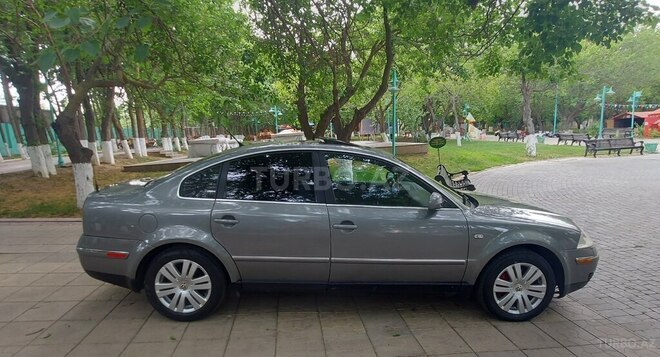Volkswagen Passat 2003, 284,673 km - 1.8 l - Bakı
