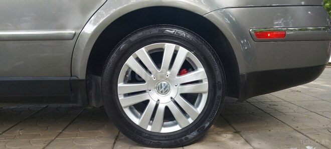 Volkswagen Passat 2003, 284,673 km - 1.8 l - Bakı