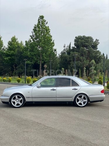 Mercedes E 230 1996, 325,806 km - 2.3 l - Gəncə