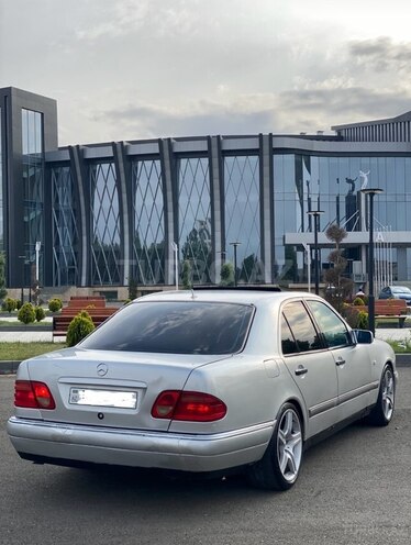 Mercedes E 230 1996, 325,806 km - 2.3 l - Gəncə